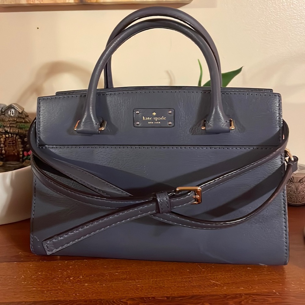 Beautiful Kate spade New York Crossbody